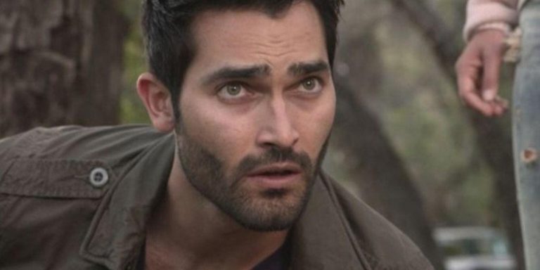 Tyler Hoechlin top