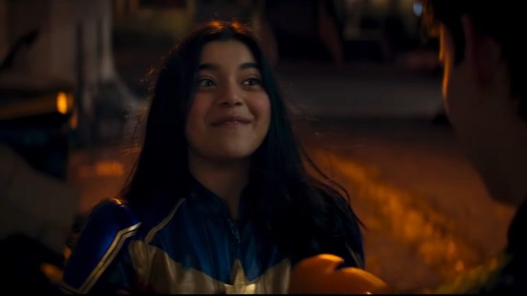 Kamala Khan top